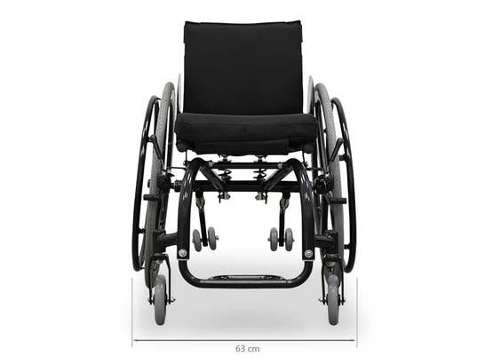 sedia a rotelle sportiva