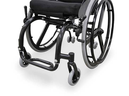 sedia a rotelle sportiva