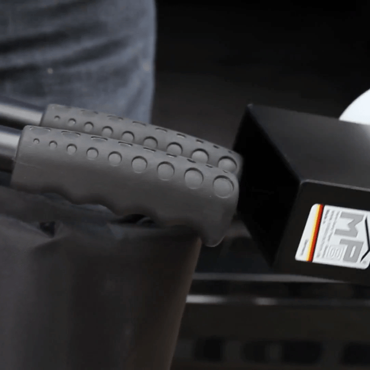 Carica carrozzine in auto ausilio per disabili