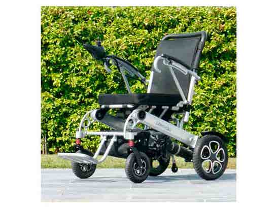 Carrozzina elettrica pieghevole Libercar Siena ausilio per disabili