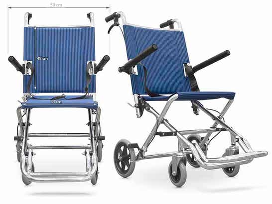 Carrozzina pieghevole con braccioli reclinabili per trasporto pazienti ausilio per disabili
