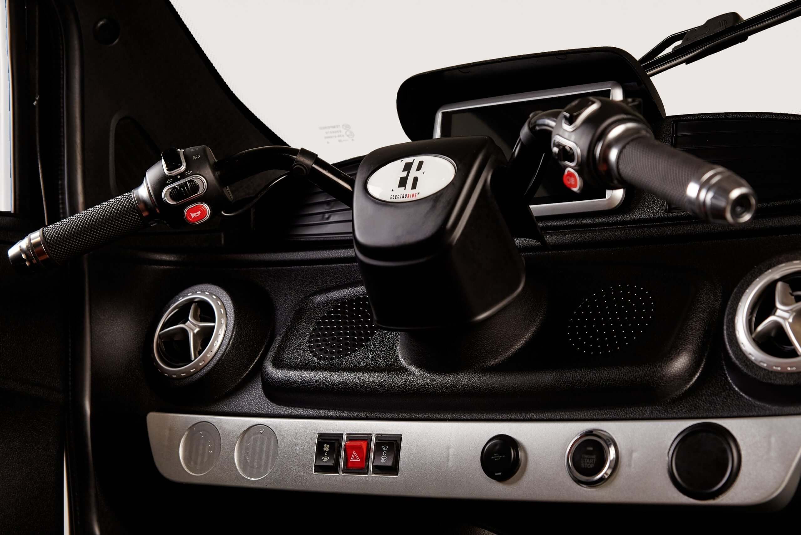 Electroride Pixi - Veicolo Elettrico Compatto per Due Persone ausilio per disabili