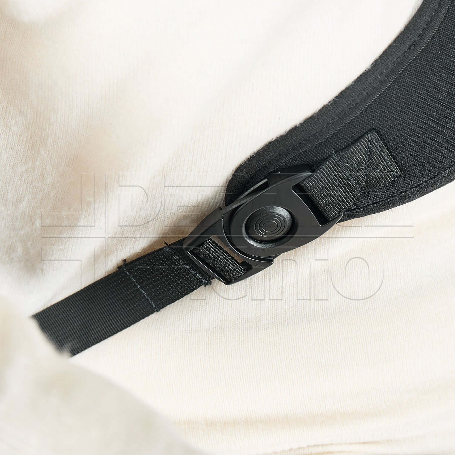 Fissaggio toracico ADIGGY ADX24 a X senza zip con clip