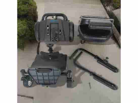 Libercar Neo sedia a rotelle elettrica stretta e staccabile