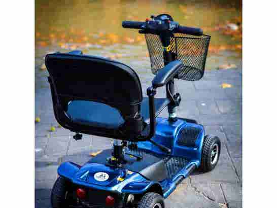 Libercar Smart, monopattino elettrico a 4 ruote per persone con disabilità e mobilità ridotta