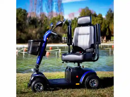 Scooter elettrico Libercar Dolce Vita per persone con disabilità e mobilità ridotta ausilio per disabili