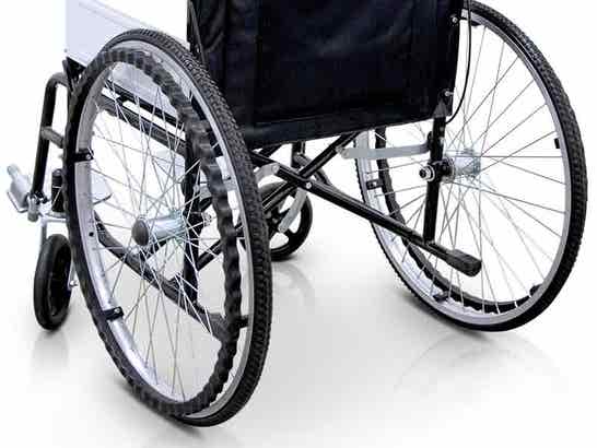 Sedia a rotelle pieghevole in acciaio BASIC ausilio per disabili