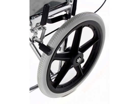 Sedia a rotelle pieghevole in acciaio cromato per trasferimento ausilio per disabili
