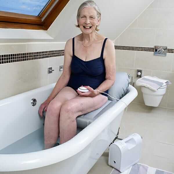 Sollevatore da vasca ad aria Daino Allmobility BA SOLDAINO ausilio per disabili