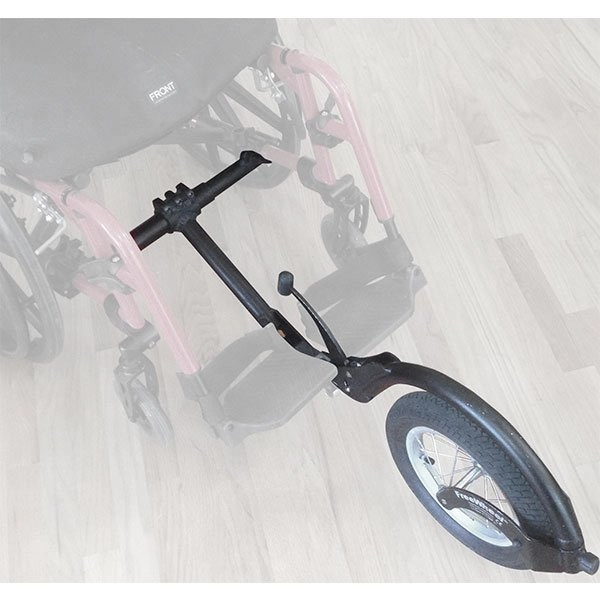Adattatore FREEWHEEL Allmobility montato su carrozzina pieghevole