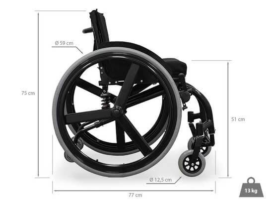 sedia a rotelle sportiva ausilio per disabili