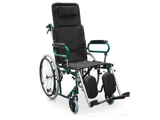 Carrozzina con poggiatesta e poggiapiedi di sollevamento ausilio per disabili