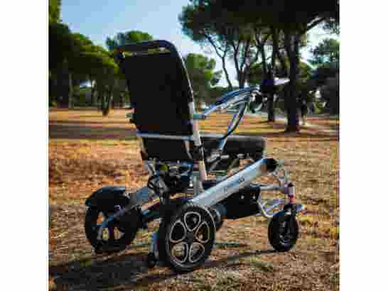 Carrozzina elettrica pieghevole Libercar Siena ausilio per disabili