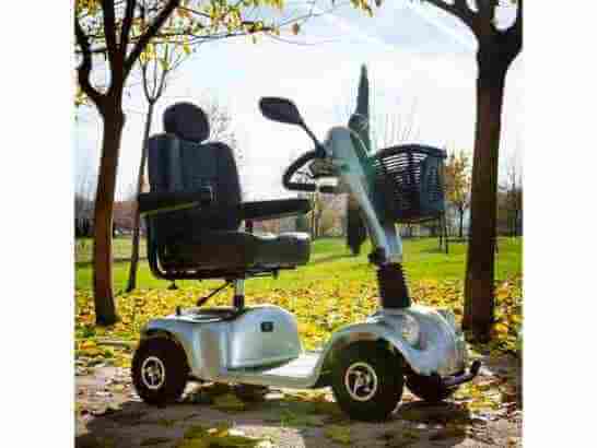 Monopattino elettrico Grand Classe per persone con disabilità e mobilità ridotta ausilio per disabili