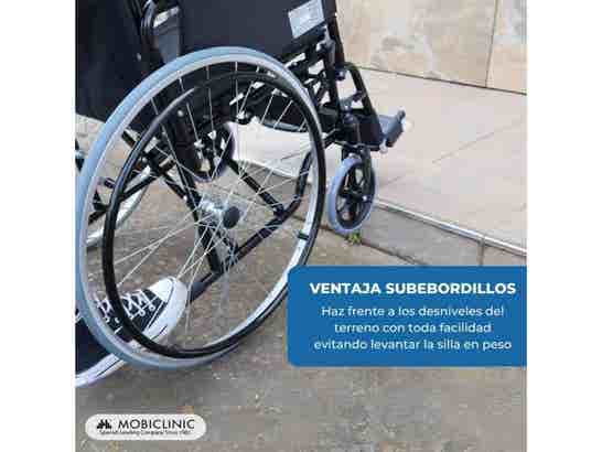 Sedia a rotelle 24" Nera Mod. Cattedrale in acciaio (max 100kg) ausilio per disabili