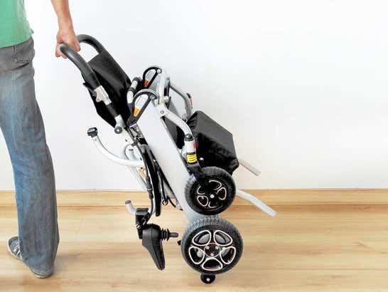 Sedia a rotelle elettrica Mistral pieghevole ed ultraleggera ausilio per disabili