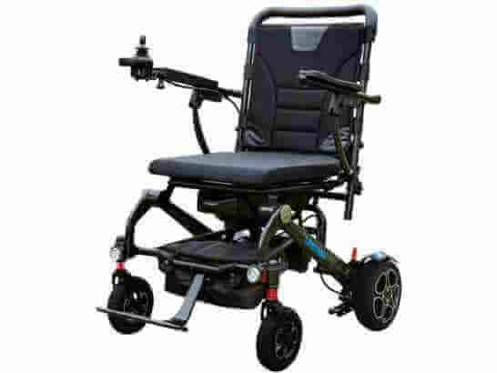 Sedia a rotelle elettrica pieghevole in fibra di carbonio Libercar Alma ausilio per disabili