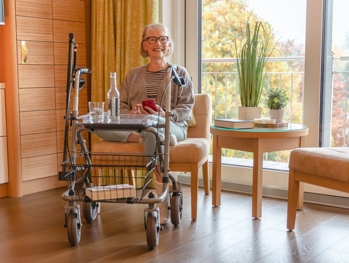 Deambulatore STREET Allmobility in utilizzo
